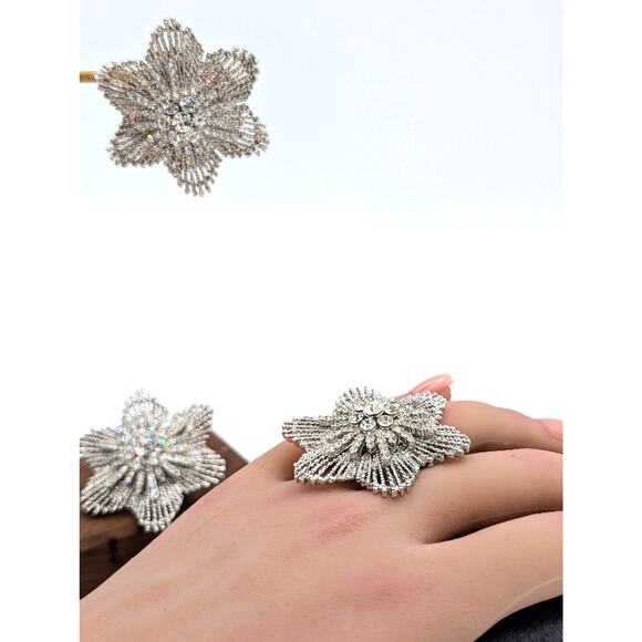 Sparkle Rhinestone Flower Silver Tone Stretch Ring & Matching Pierced Earrings - Picture 5 of 7